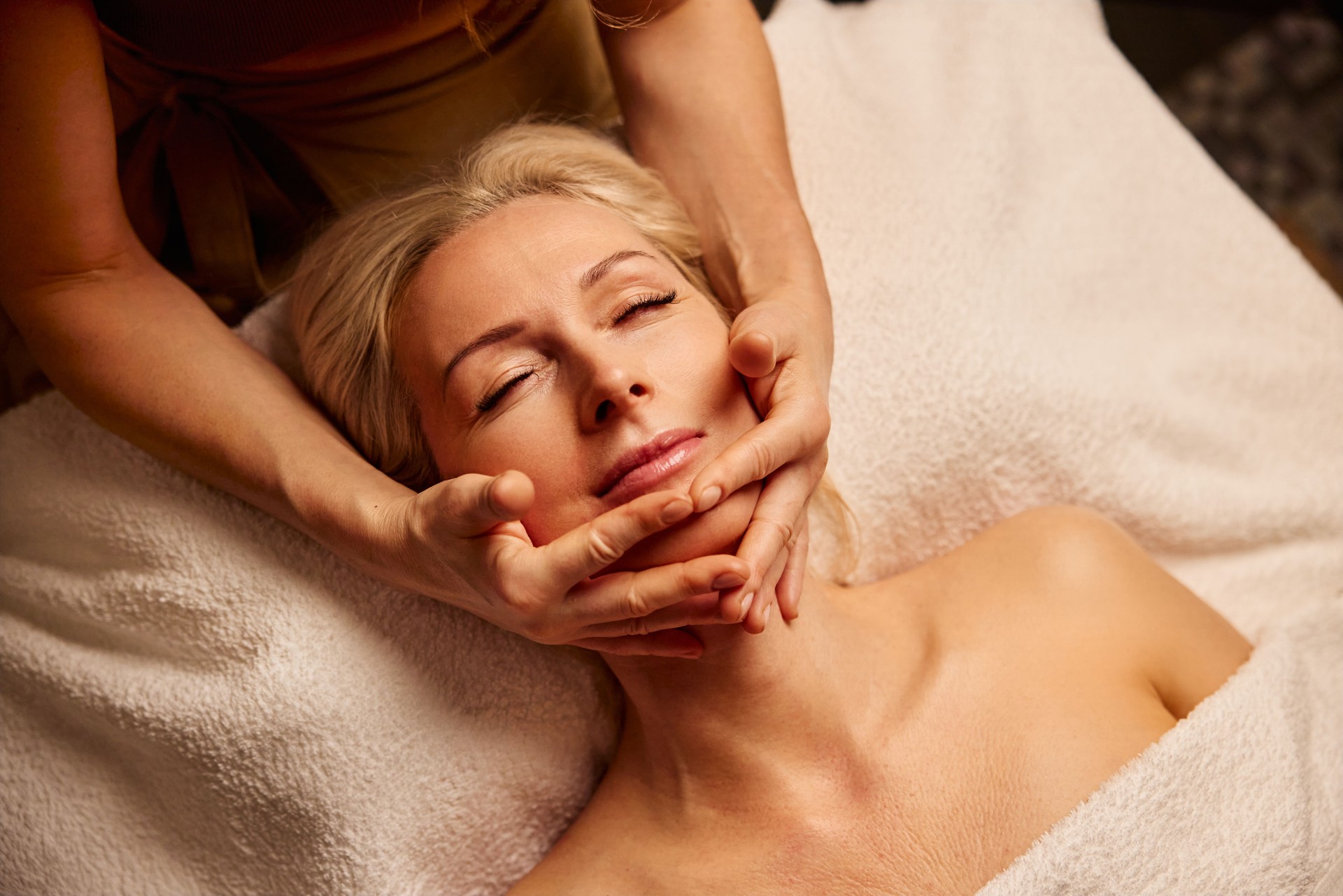 Serene Spa Experience with Relaxing Facial Massage
